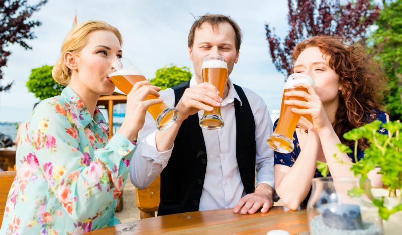 Mobile Bar bauen mit einem IBC