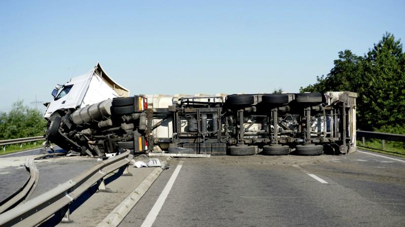 LKW Unfall auf der Autobahn