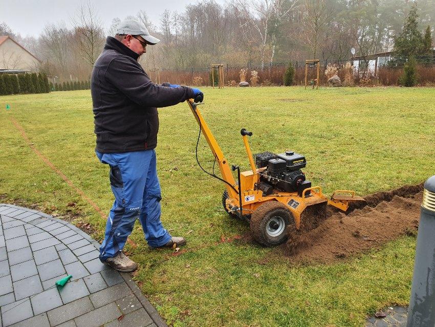 Grabenfräse im Einsatz