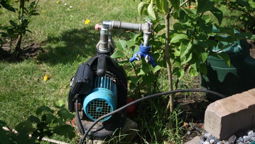 Wasserpumpen für die Gartenbewässerung - REKUBIK® Magazin