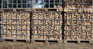 Holzlager aus IBC-Komponenten selber bauen