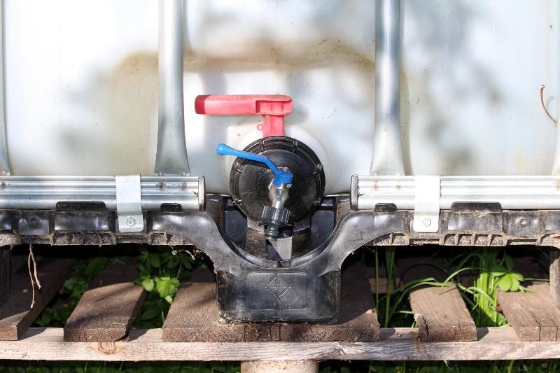 IBC-Container mit Kugelhahn Vorteile