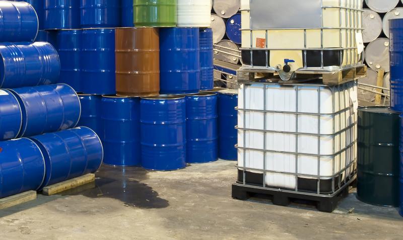 Wann sind Auffangwannen für IBC Container Pflicht?