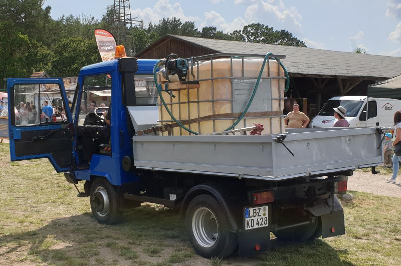 IBC auf Transporter - Wasserversorgung auf der Baustelle