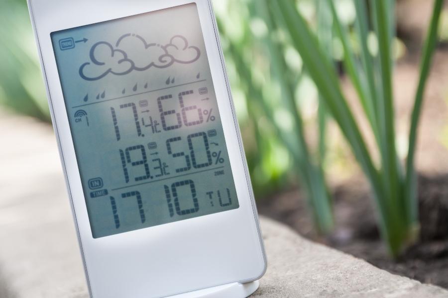 Wetterstation mit Regenmesser für den Garten REKUBIK