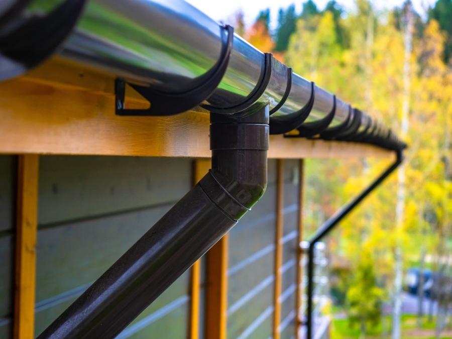 IBC-Tank an die Regenrinne anschließen