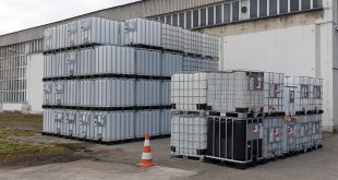 IBC Container mit Gittertank