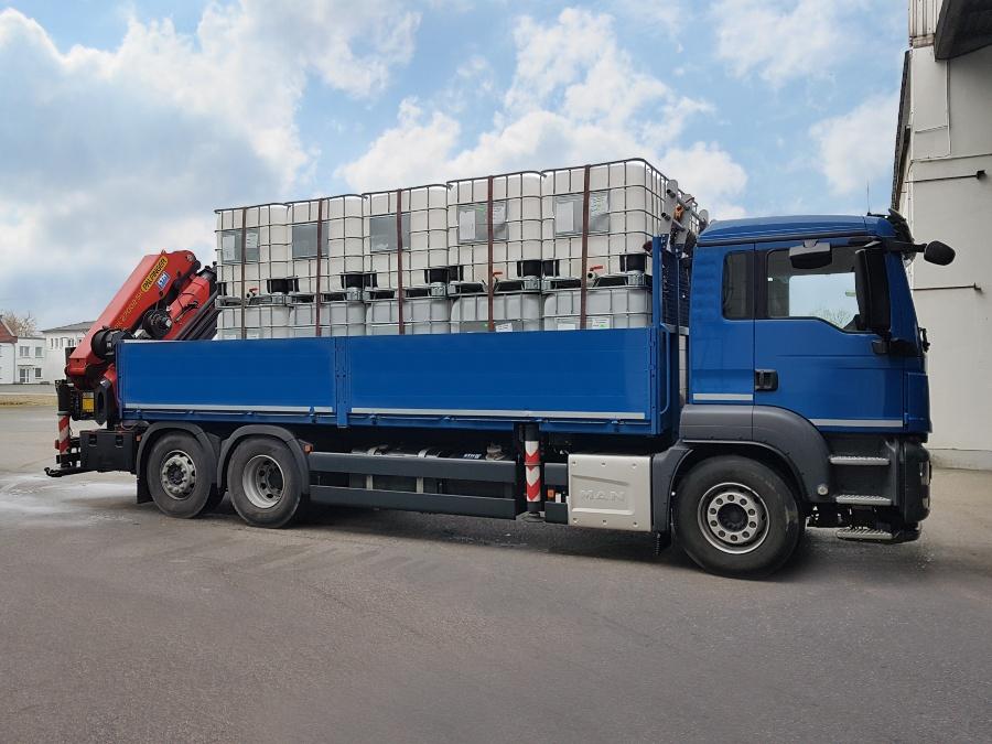 1000l IBC Container auf PE-Palette