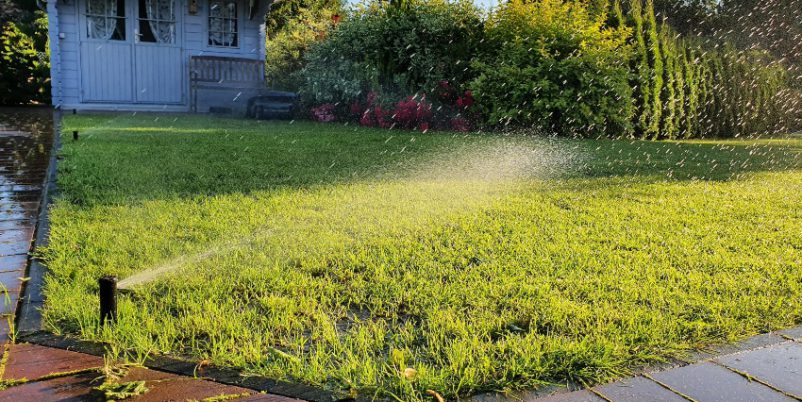 Vollautomatische Rasensprinkleranlage