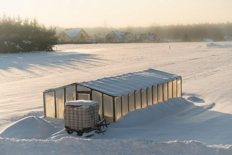 Den IBC Container im Winter leeren