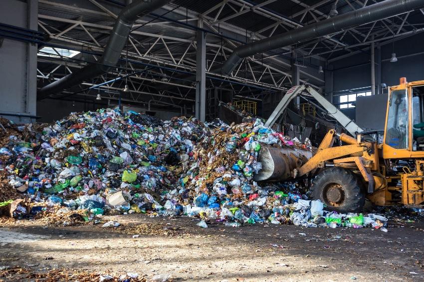 Plastik Depot für Recycling - Ecological Packaging aus recyceltem Plastik ist möglich