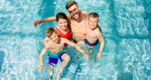Familie-Swimming-Pool