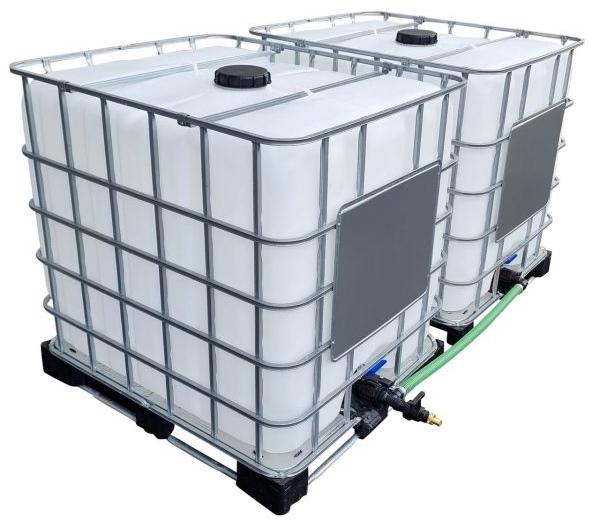 2000l-IBC-Wassertank-nebeneinander-mit-Schlauch-Tankverbindung