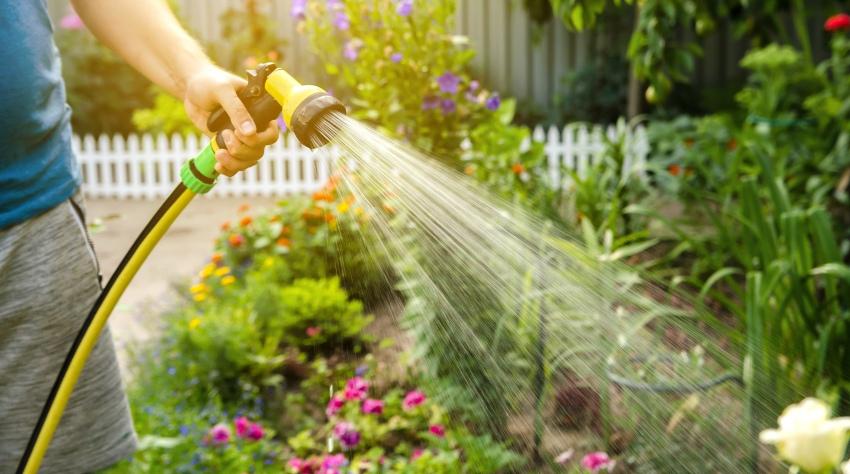 Gartenbewaesserung-Schlauch - Wasserdruck des Gartenschlauchs