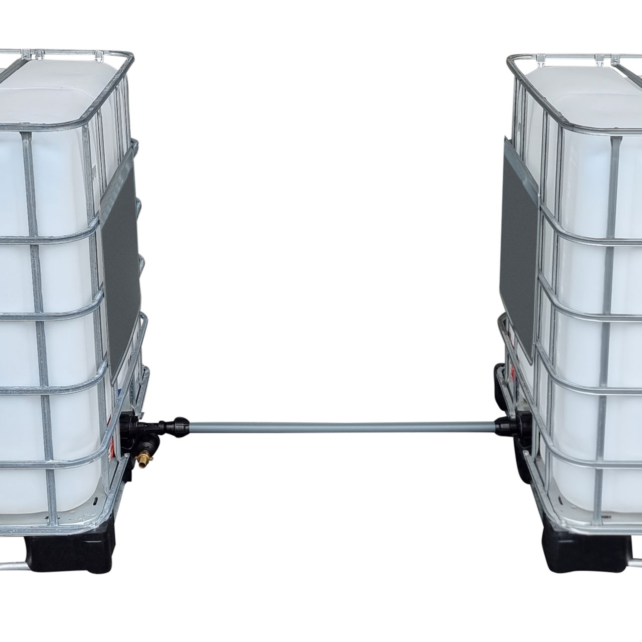 2000l IBC Wassertank gegenüber mit Rohr Tankverbindung