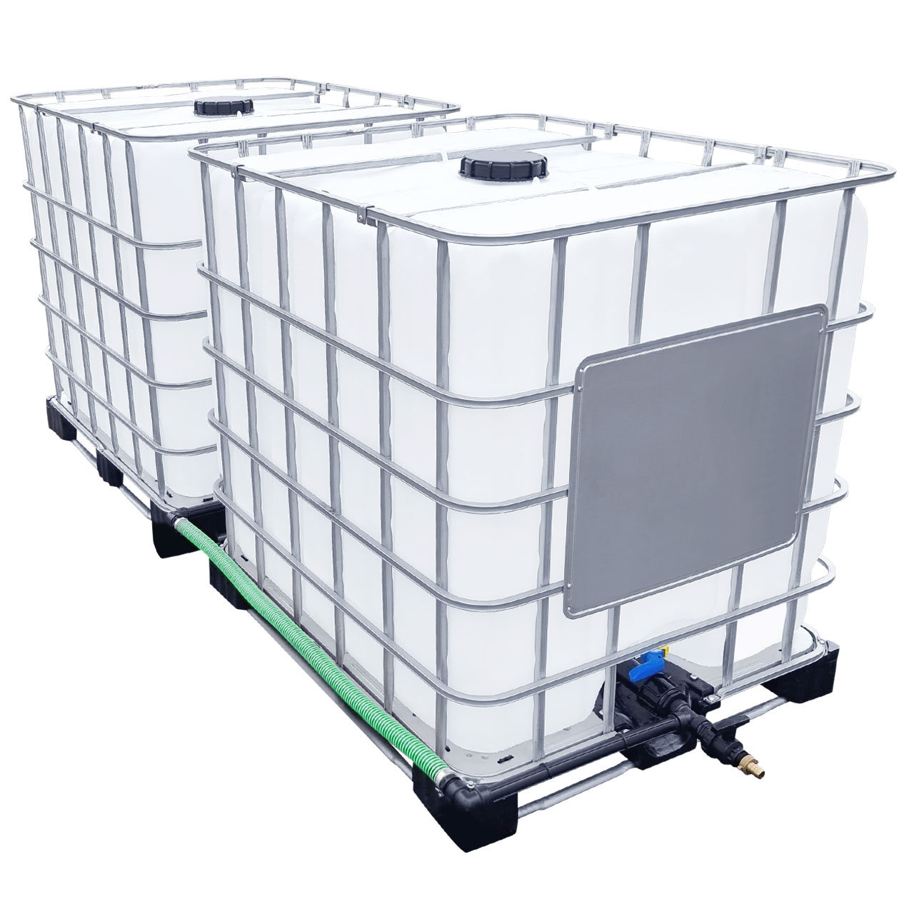 2000l IBC Wassertank hintereinander mit Schlauch Tankverbindung